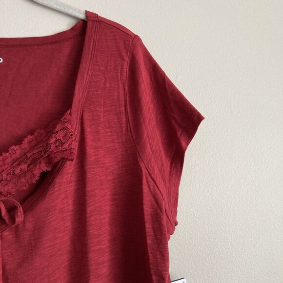Torrid Womens Plus Red Classic Fit Short Sleeve T-Shirt Size 1X NWT Casual - Picture 4 of 10